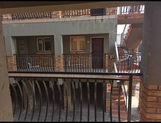 2 BEDROOM APARTMENT FOR SALE IN RUSTENBURG CENTRAL